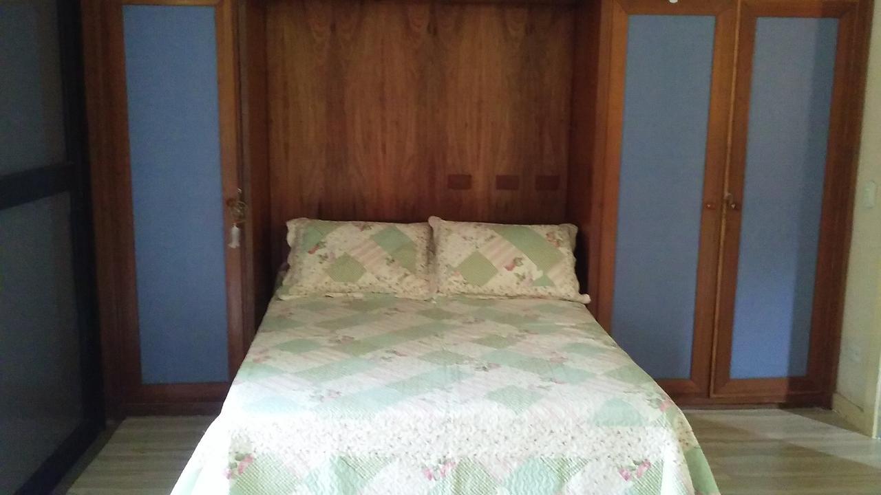 Reb Casa Itanhangá Bed and breakfast